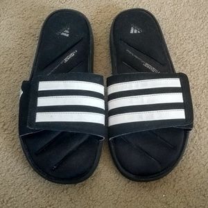 adidas cushioned slides